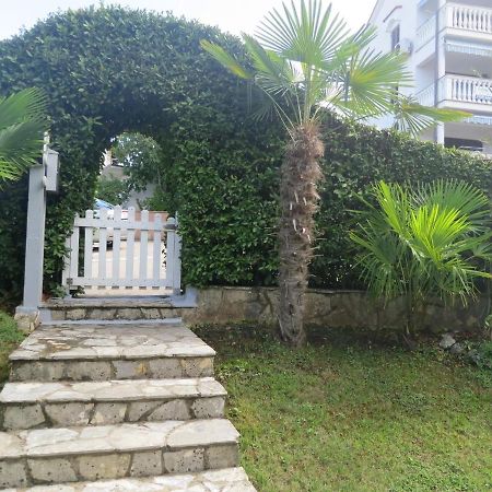 Apartment Prpic Malinska Exterior photo